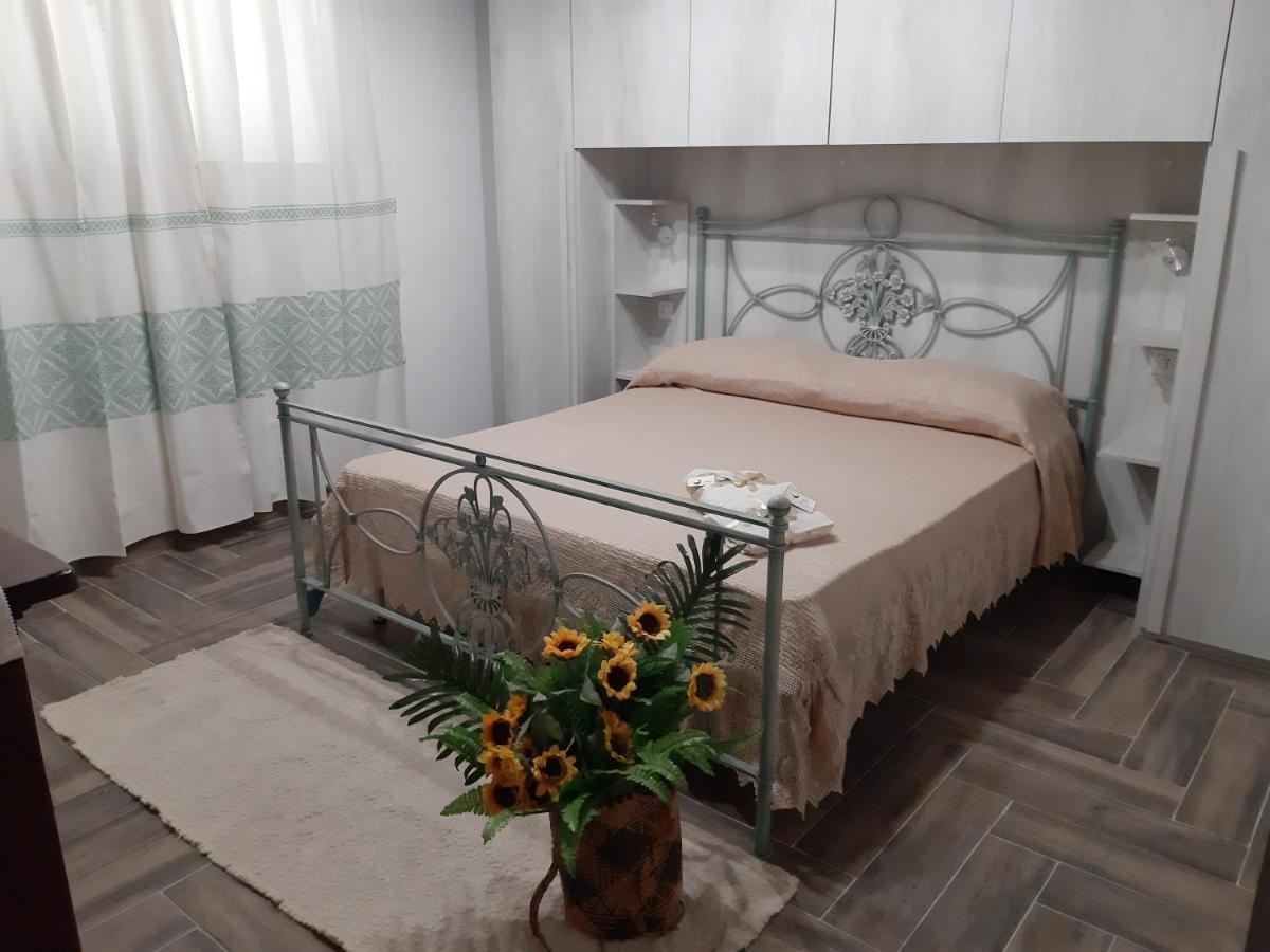 Villa Erilia San Giovanni Suergiu Bagian luar foto
