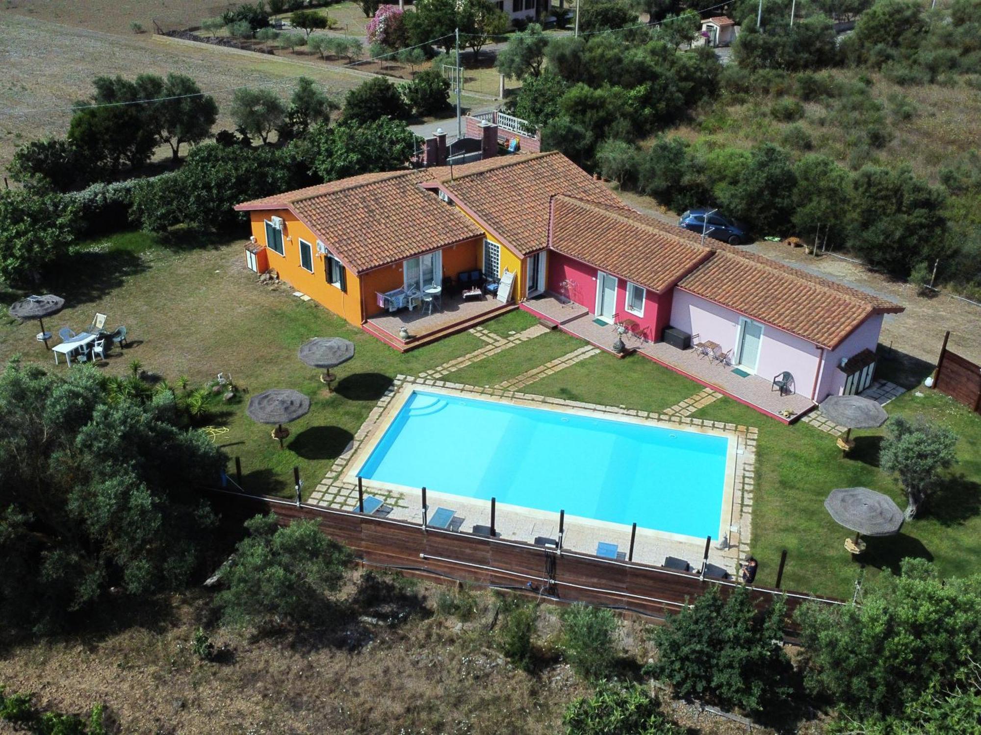 Villa Erilia San Giovanni Suergiu Bagian luar foto